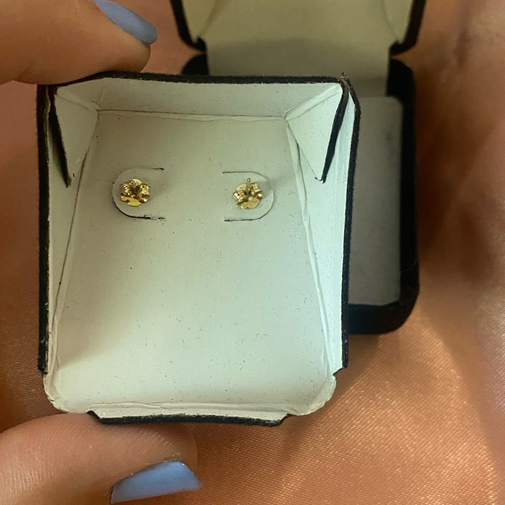 14k Gold Pearl Earring Studs - Picture 2 of 4